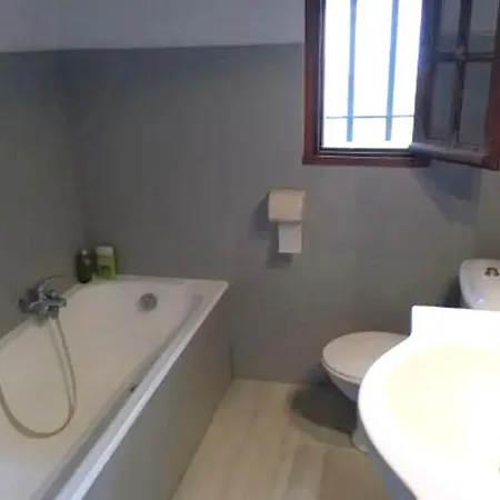 Maison De 2 Avec Jardin Clos Et Wifi A * Lecci